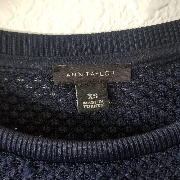 ANN TAYLOR Knit Short Sleeve Top Navy Blue Size XS - Picture 6 of 9